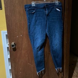 Old Navy ripped hem ankle jeans